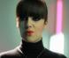 Alizée dévoilera le 29 mars 2010 son nouvel album, Une Enfant du siècle : mais, déjà, elle irradie, insaisissable pin-up, le clip de Les Collines