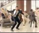 Hugh Jackamn dans un numéro digne de Broadway pour la marque Lipton Iced Tea !