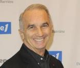 Alain Terzian à l'avant-première du film tête de Turc au cinéma Publicis sur les Champs-Elysées à Paris le 22 mars 2010