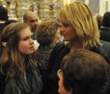Melanie Griffith entourée de sa fille Stella Banderas et de sa belle-mère Anna Banderas, à l'occasion de l'illumination et des festivités de Malaga, dans le sud de l'Espagne, le 27 mars 2010.