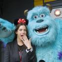 Liv Tyler : De passage à Disneyland Paris, elle s'offre un fou rire... avec son fils !