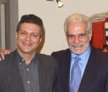 Omar Sharif et son fils Tarek qui vient d\'être père pour la troisième fois, ici en décembre 2002 !