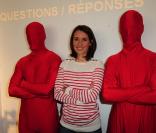 Alexia Laroche-Joubert entourée des hommes en rouge à la conférence de presse (21 avril 2010)