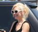 Gwen Stefani, Gavin Rossdale et leurs fils Zuma et Kingston achètent quelques fournitures pour préparer une fête le 25 avril 2010 à Los Angeles