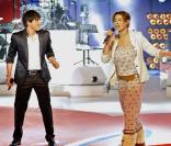 Chimène Badi et Quentin Mosimann en duo sur <i>Une autre monde</i> pour le Télévie, Bruxelles, le 24 avril 2010 !