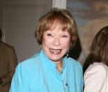 Shirley MacLaine lors de l'inauguration de la collection printemps de bijoux au profit de l'association Big Brothers Big Sisters à Beverly Hills le 27 avril 2010