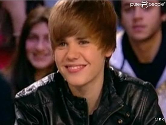 Justin Bieber était l'invité du  Grand Journal  de Canal+, vendredi   30 avril.