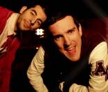 En mai 2010, Bel Air Deejayz crée le buzz avec le tube Tu Fesses B'Hook taillé sur mesure pour les dancefloors, qui tourne en dérision le plus célèbre des réseaux sociaux !
