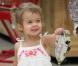 Jessica Alba fait du shopping avec sa fille Honor à Beverly Hills le 7 mai 2010