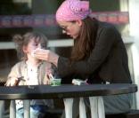 Kate Beckinsale et sa petite Lily Sheen se partagent un moment mère-fille autour d'une bonne glace Ben & Jerry's.