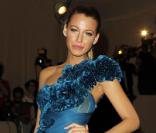 Blake Lively : La  Gossip Girl  est une véritable beauté, et ce de la tête aux pieds ! 