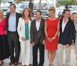 Lucy Walker, Meg Ryan, Noor de Jordanie, Bruce Blair, Matt Brown, Valerie Plame Wilson, Lawrence Bender, Jeff Skoll et Diane Weyermann lors du photocall Countdown to Zero, le 16 mai 2010