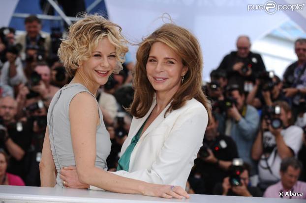 Meg Ryan et la reine Noor de Jordanie lors du photocall Countdown to Zero, au Festival de Cannes, le 16 mai 2010
