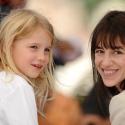 Cannes 2010 - Charlotte Gainsbourg laisse éclater sa beauté naturelle au côté d'un ange adorable !