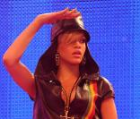Rihanna sur scène à l'occasion du festival de musique gratuit organisé par BBC Radio 1 à Bangor au Pays de Galles le 23 mai 2010