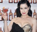 Dita Von Teese à l\'occasion d\'un événement promotionnel organisé par la marque de spiritueux Cointreau, au ME Hotel de Madrid, le 27 mai 2010.