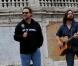 Russell Crowe et ses partenaires de Robin des Bois chantent dans les rues de Romes, mai 2010 !