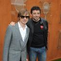 Roland-Garros 2010 - Patrick Bruel, épanoui, au côté des sublimes Alexandra Golovanoff et Alessandra Sublet !