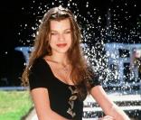 Milla Jovovich en 1990 