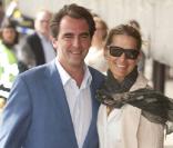 A Stockholm, les 16 et 17 juin, des invités de prestige ont commencé à affluer en vue du mariage de la princesse Victoria samedi 19 juin. Photo : le prince Nikolaos de Grèce et sa fiancée Tatiana Blatnik. 
