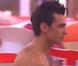 Dilemme : Pour son anniversaire, Jason réclame à Caroline "une bonne partie de sexe"... et elle finit topless dans la piscine !