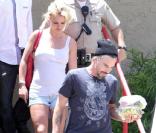 Britney Spears et Jason Trawick à Calabasas, le 19 juin 2010