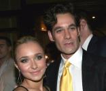 Adrian Pasdar en compagnie d'Hayden Panettiere à Paris en août 2007 