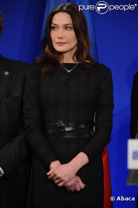 Carla Bruni, bientôt en tournage de  Minuit à Paris , de Woody Allen, qui aura lieu à Paris, en juillet 2010.