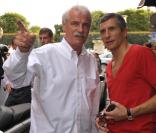 Yann Arthus-Bertrand et Nagui l'inauguration de la boutique Barbara Rihl-Hermé, à Paris. 1er juillet 2010 