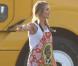 Rosie Huntington-Whiteley, avec un très élégant tablier à l'effigie de Barack Obama, sur le tournage de  Transformers 3 , à Los Angeles, le 1er juillet 2010.