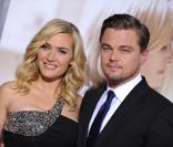 Leonardo DiCaprio pose avec Kate Winslet lors de l'avant-première des Noces Rebelles à Los Angeles en 2008 
