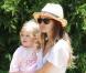 Rachel Bilson : Elle s'entraîne à jouer à la maman !