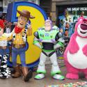 Toy Story 3 : Avant-première anglaise et en famille pour Penny Lancaster, Rhys Ifans, Jenny Frost et Alex James !
