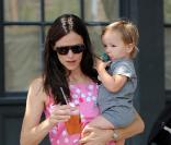 Jennifer Garner et sa fille Seraphina (17 juillet 2010 à NYC)