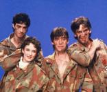 Jean-Louis Aubert, Louis Bertignac, Richard Kolinka (batterie) et Corine Marienneau (basse)... le groupe Téléphone