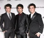 Les Jonas Brothers lancent Cambio.com, un site internet pour promouvoir les artistes qui leur sont chers.