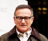 Robin Williams est venu avec son sac de linge sale sur le tournage de Law and Order ? Mais, non...