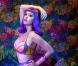 Regardez Katy Perry plonger dans la peau d'une ado... sans complexe !