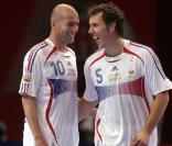 Le 8 août 2010, les Bleus de France 98, emmenés par Zinedine Zidane, ont battu une sélection européenne à La Beaujoire de Nantes, 4 à 2, au profit des sinistrés de Xynthia et des inondations du Var. (photo d'archives) 