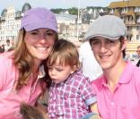 Sophie Thalmann et Christophe Soumillon et leur fils Mika lors de la course d\'anes organisée à Trouville en Normandie le 11 août 2010<br />