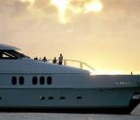 Nommé Privacy, le yacht de Tiger Woods est estimé à 20 millions de dollars. Mais aujourd'hui, bientôt divorcé, c'est seul que le golfeur devra passer ses vacances... ou pas !  