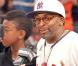 Le réalisateur Spike Lee lors du match de basket opposant les Etats-Unis à la France à New York le 15 août 2010