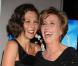 Maggie Gyllenhaal resplendissante quand elle retrouve sa copine Emma Thompson !