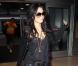 Vanessa Hudgens comme d'habitude très ravissante, dans un jean branché signé Wildfox et un simple top noir, avec une multitude d'accessoires pour une allure casual ultra stylée.
