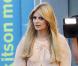 Mischa Barton nous a séduit grâce à son look romantique et sexy, en s'affichant dans un short en daim, associé à une blouse nude et à des ankle boots compensées.