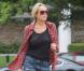 Lindsay Lohan se rend au tribunal... dans une tenue pas forcément appropriée, ce vendredi 27 août.