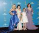 January Jones, Christina Hendricks et l'équipe de Mad Men à la 62e édition des Emmy Awards, à Los Angeles. 29/08/2010