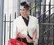 Billie Piper : Découvrez-la sexy, plaquée au mur... dans une ruelle sombre !