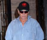 Michael Douglas, très diminué par sa thérapie, à New York, le 3 septembre 2010.