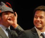 Will Ferrell et Mark Wahlberg lors de l\'avant-première de <em>Very Bad Cop</em>s, à Moscou, en Russie, le 13 septembre 2010.